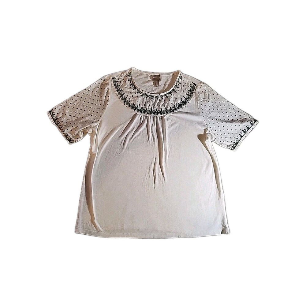 Chico's Top  Womens Size 3 White Black Embroidered Neck  Short Sleeves